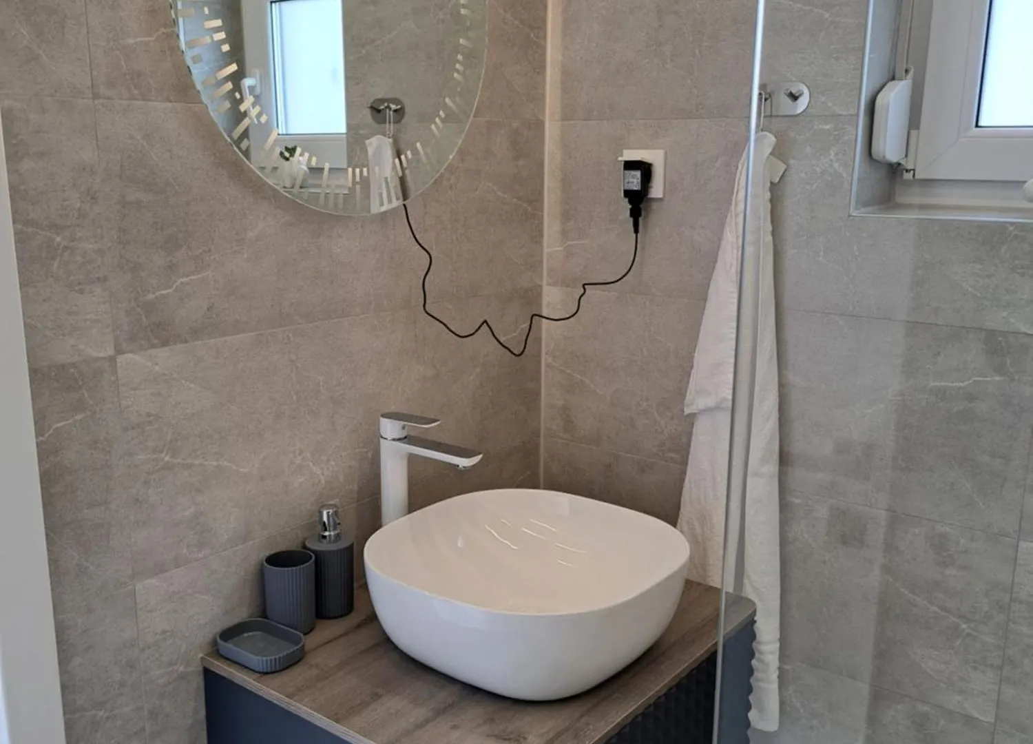 Apartmani Emanuel Nin
